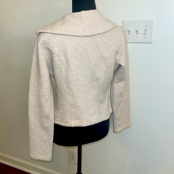 CAbi Cotton Blazer - Picture 2 of 7